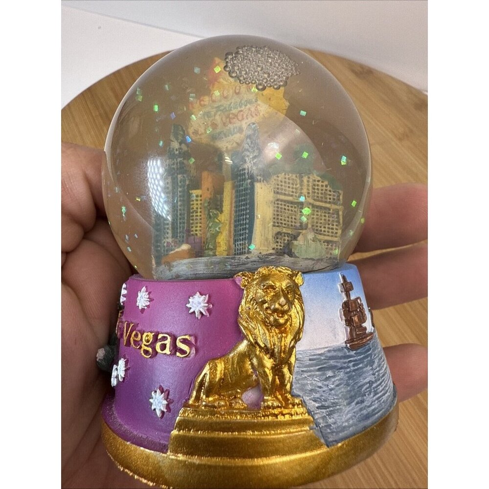 LAS VEGAS SNOW GLOBE ~ 3.25” ~ - Picture 6 of 12
